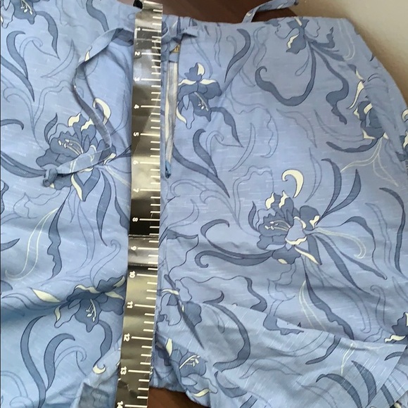 New Tommy Bahama silk shorts - Picture 9 of 10